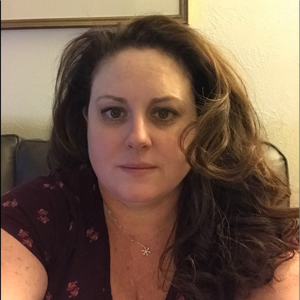 Meet your Posher, Shelly
